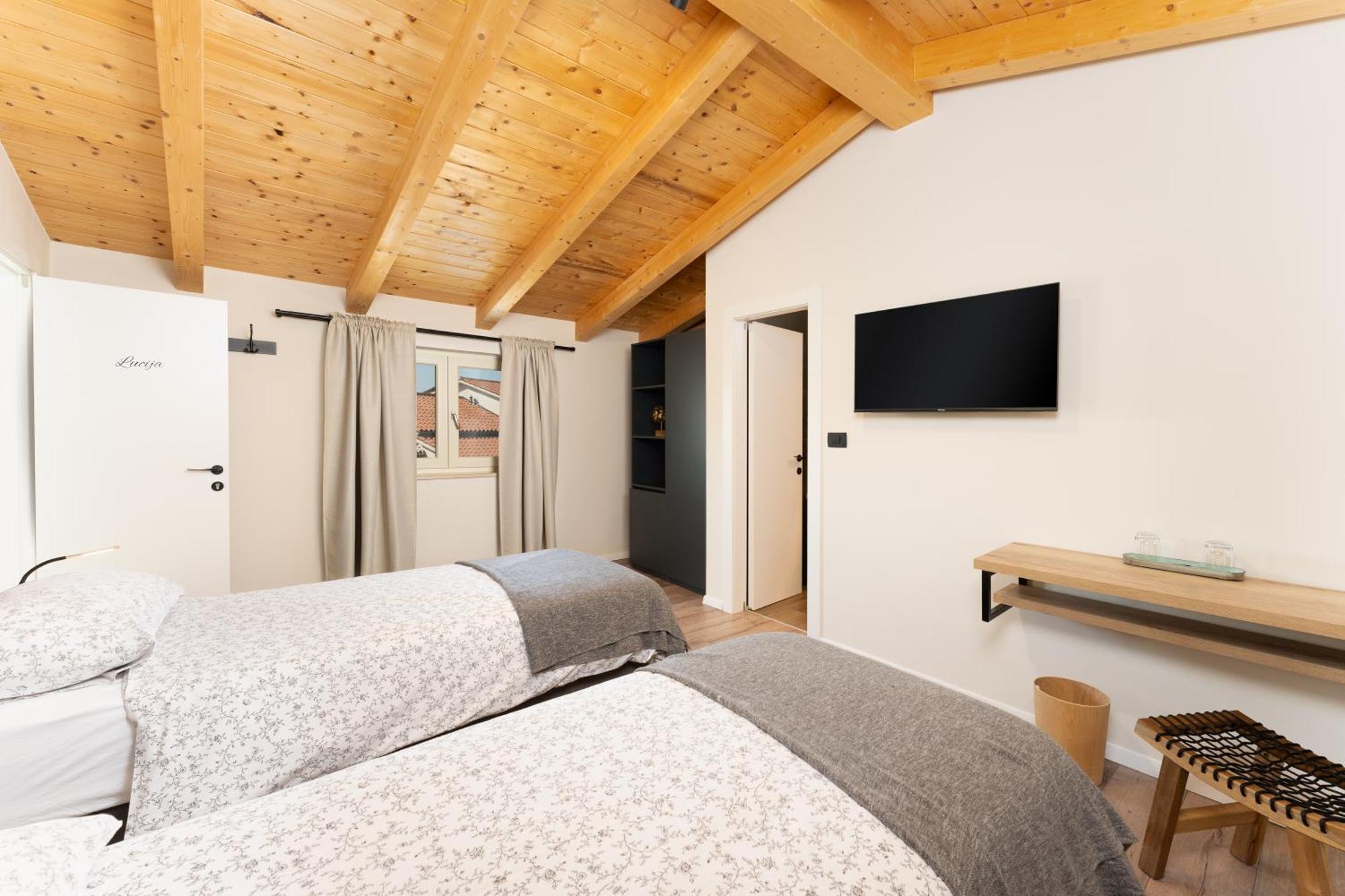 Accommodation Tri Murve Пломин Экстерьер фото